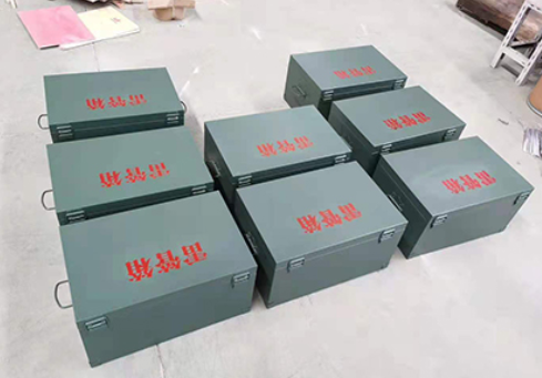 泾县炸药箱和雷管箱一般是怎么存放的？